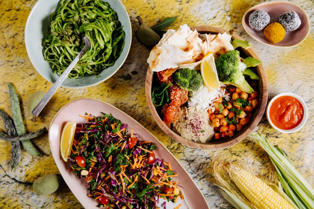 Ayurvedic Body Types Meets Western Herbalism: A Practical Guide